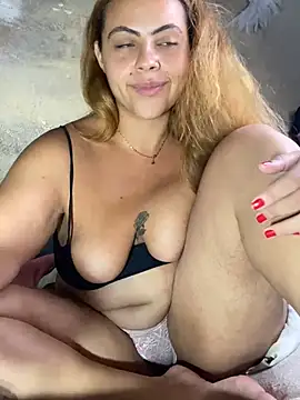 Snapshot of Chloe_Leaozinho chatting on 04-15-26, 01:45 Chloe Leaozinho online show from 04-15-26, 01:45