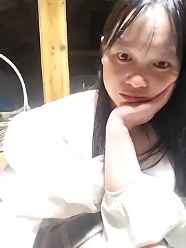 Snapshot of Tiyir597 chatting on 10-03-25, 03:31 Tiyir597 online show from 10-03-25, 03:31