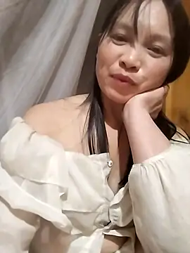 Snapshot of Tiyir597 chatting on 10-04-25, 03:43 Tiyir597 online show from 10-04-25, 03:43