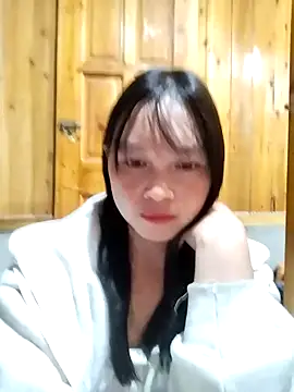 Snapshot of Tiyir597 chatting on 10-20-25, 03:23 Tiyir597 online show from 10-20-25, 03:23