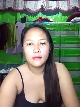 pretty me092121 online show from 12-17-25, 04:46