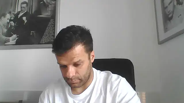 Snapshot of FROCETTO93 chatting on 06-17-26, 06:38 FROCETTO93 online show from 06-17-26, 06:38