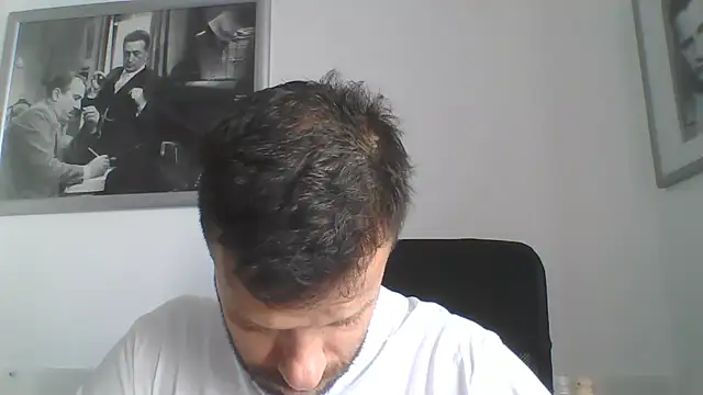 Snapshot of FROCETTO93 chatting on 06-26-26, 06:29 FROCETTO93 online show from 06-26-26, 06:29