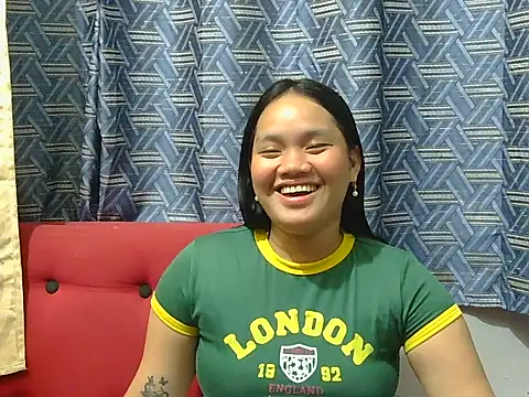 prettykrysgirl online show from 05-06-26, 08:52