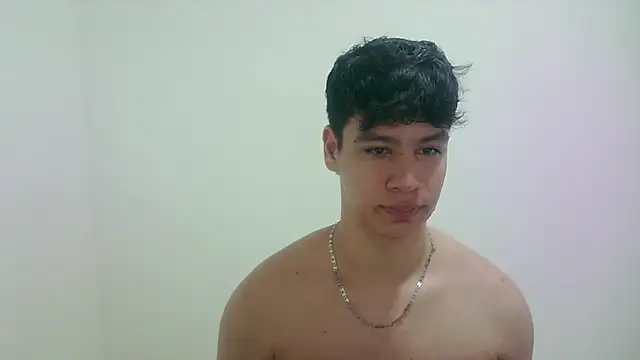 Snapshot of zeus_181 chatting on 02-19-26, 05:47 zeus 181 online show from 02-19-26, 05:47