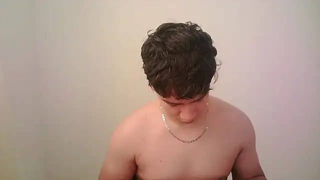 Snapshot of zeus_181 chatting on 04-18-26, 02:21 zeus 181 online show from 04-18-26, 02:21