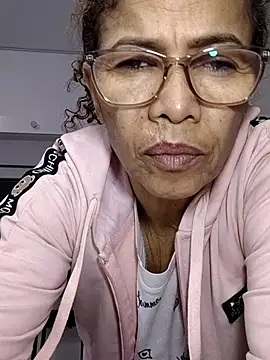 Merybeks online show from 12-15-25, 10:41