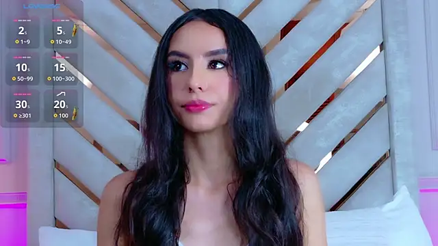 Sarah-Grace online show from 11-25-25, 01:38