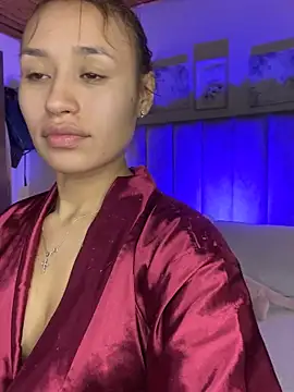 juliana-mancini online show from 09-30-25, 06:02