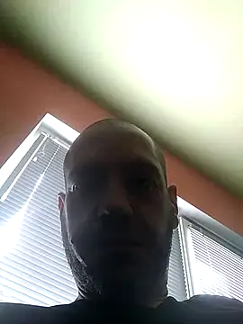 Snapshot of Bancing81 chatting on 10-22-25, 10:26 Bancing81 online show from 10-22-25, 10:26