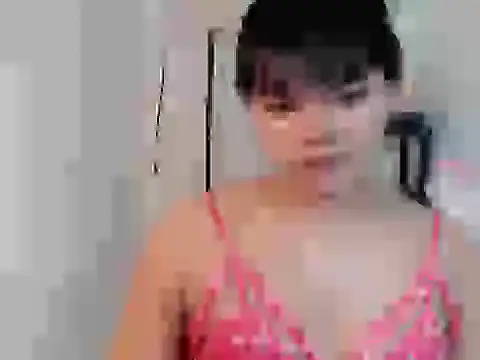 Snapshot of FROXXX21 chatting on 06-11-26, 12:32 FROXXX21 online show from 06-11-26, 12:32