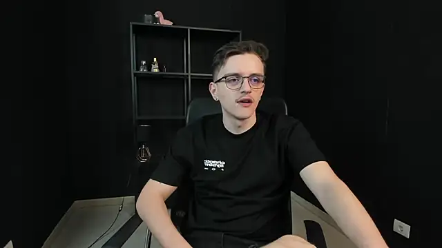 FelixStarkk online show from 05-07-26, 05:46