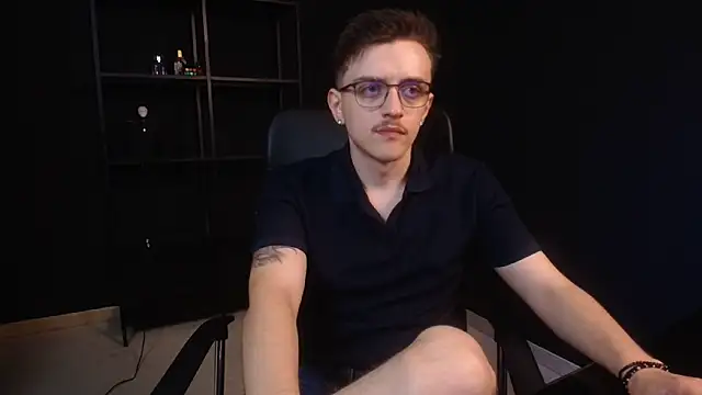 Snapshot of FelixStarkk chatting on 06-10-26, 06:45 FelixStarkk online show from 06-10-26, 06:45