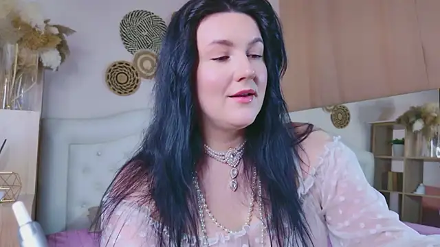 love me  tonight  online show from 02-28-26, 10:33