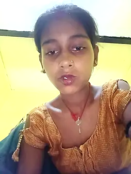 Snapshot of Saniye-143 chatting on 09-16-25, 03:57 Saniye-143 online show from 09-16-25, 03:57