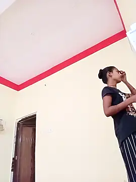 Snapshot of Saniye-143 chatting on 10-11-25, 05:50 Saniye-143 online show from 10-11-25, 05:50