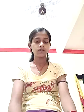 Snapshot of Saniye-143 chatting on 10-12-25, 03:22 Saniye-143 online show from 10-12-25, 03:22