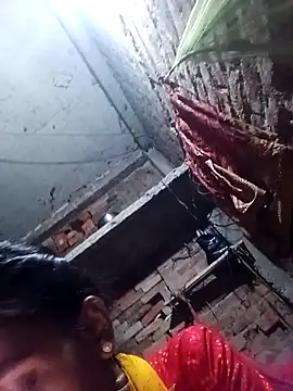 Snapshot of Saniye-143 chatting on 11-06-25, 11:33 Saniye-143 online show from 11-06-25, 11:33