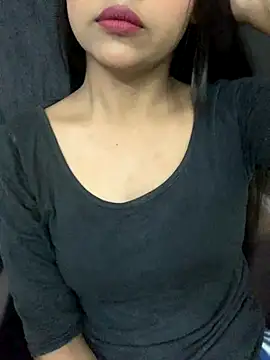 Snapshot of Rashi-48 chatting on 10-02-25, 06:09 Rashi-48 online show from 10-02-25, 06:09