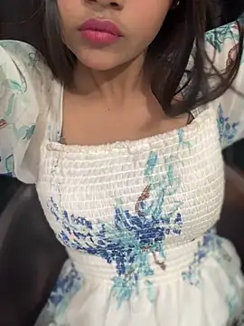 Snapshot of Rashi-48 chatting on 10-09-25, 08:45 Rashi-48 online show from 10-09-25, 08:45