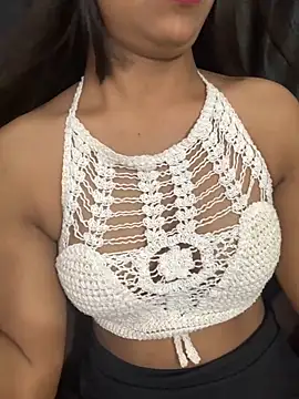 Snapshot of Rashi-48 chatting on 10-15-25, 06:46 Rashi-48 online show from 10-15-25, 06:46