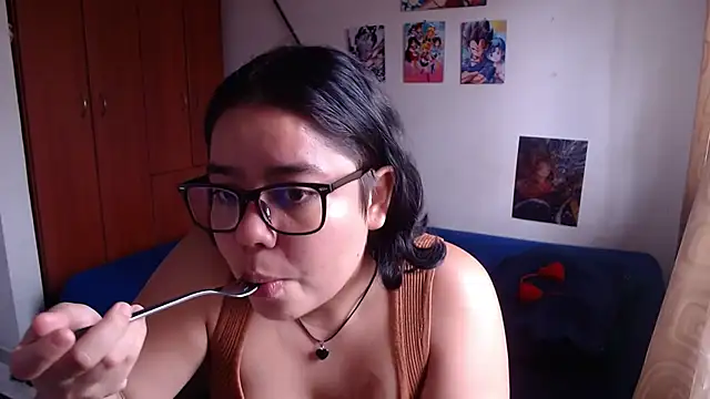 Snapshot of saenz_eymi chatting on 09-28-25, 03:39 saenz eymi online show from 09-28-25, 03:39