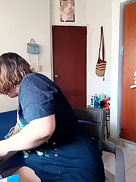 Snapshot of saenz_eymi chatting on 02-28-26, 02:07 saenz eymi online show from 02-28-26, 02:07