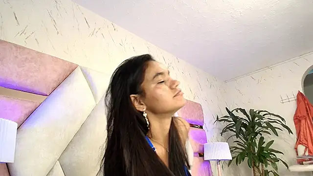 Snapshot of Cinthiabaker chatting on 05-11-26, 04:04 Cinthiabaker online show from 05-11-26, 04:04