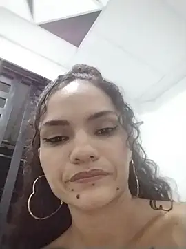 Karen Ariass online show from 06-02-26, 02:13