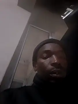 Snapshot of sex-machanic chatting on 11-26-25, 07:59 sex-machanic online show from 11-26-25, 07:59