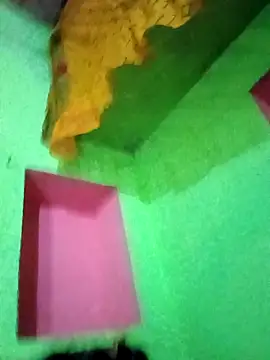 Snapshot of Hot_chinkiji chatting on 10-31-25, 08:04 Hot chinkiji online show from 10-31-25, 08:04