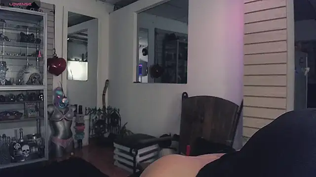 xinamora online show from 11-07-25, 05:07