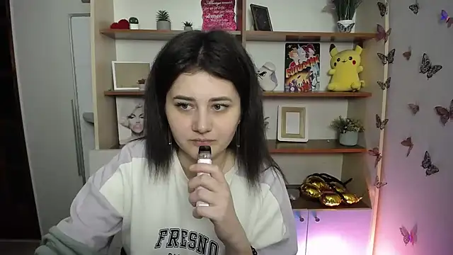 Katrin kiss  online show from 05-18-26, 12:22