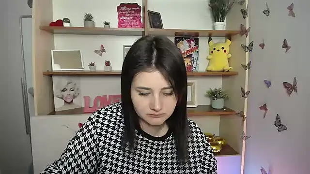 Katrin kiss  online show from 06-04-26, 12:00