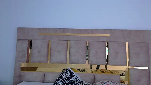 Kitty ravee online show from 09-12-25, 07:58