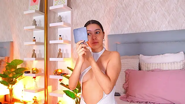 Sofy Bradd online show from 03-27-26, 08:20