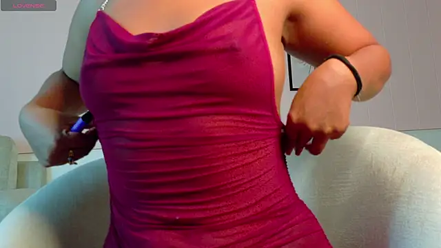 Snapshot of DollyBrowncc chatting on 05-15-26, 04:19 DollyBrowncc online show from 05-15-26, 04:19