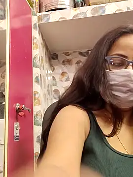 nisha 1110 online show from 04-12-26, 02:33