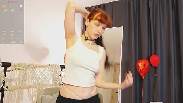 LeelooYolo online show from 02-14-26, 04:26