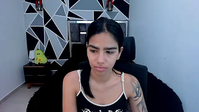 valeria-duarte online show from 04-08-26, 01:11