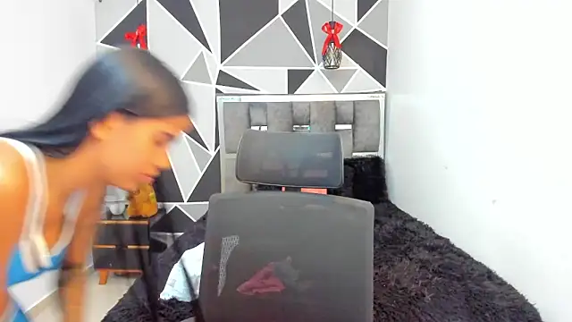 Snapshot of valeria-duarte chatting on 05-02-26, 06:24 valeria-duarte online show from 05-02-26, 06:24