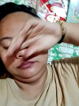 Snapshot of yuana25 chatting on 02-01-26, 01:15 yuana25 online show from 02-01-26, 01:15