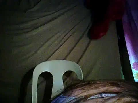 Snapshot of yuana25 chatting on 02-18-26, 04:52 yuana25 online show from 02-18-26, 04:52