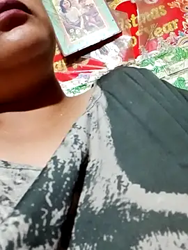 Snapshot of yuana25 chatting on 02-25-26, 12:59 yuana25 online show from 02-25-26, 12:59