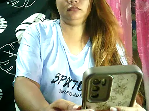 Snapshot of yuana25 chatting on 02-28-26, 11:22 yuana25 online show from 02-28-26, 11:22