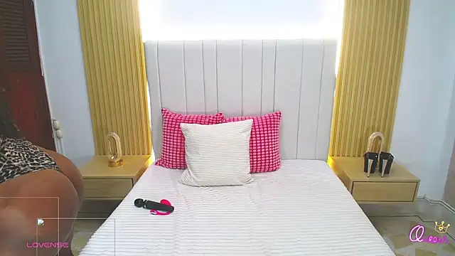 WildScarlet online show from 03-06-26, 01:07