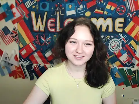 Snapshot of LadyAlice_ chatting on 10-14-25, 06:14 LadyAlice  online show from 10-14-25, 06:14