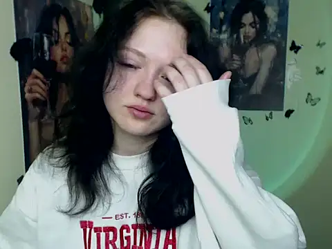 LadyAlice  online show from 02-11-26, 06:40