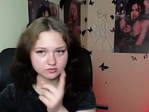 Snapshot of LadyAlice_ chatting on 06-25-26, 05:12 LadyAlice online show from 06-25-26, 05:12