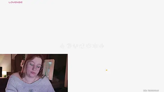 Snapshot of Morvelyn chatting on 06-06-26, 03:39 Morvelyn online show from 06-06-26, 03:39